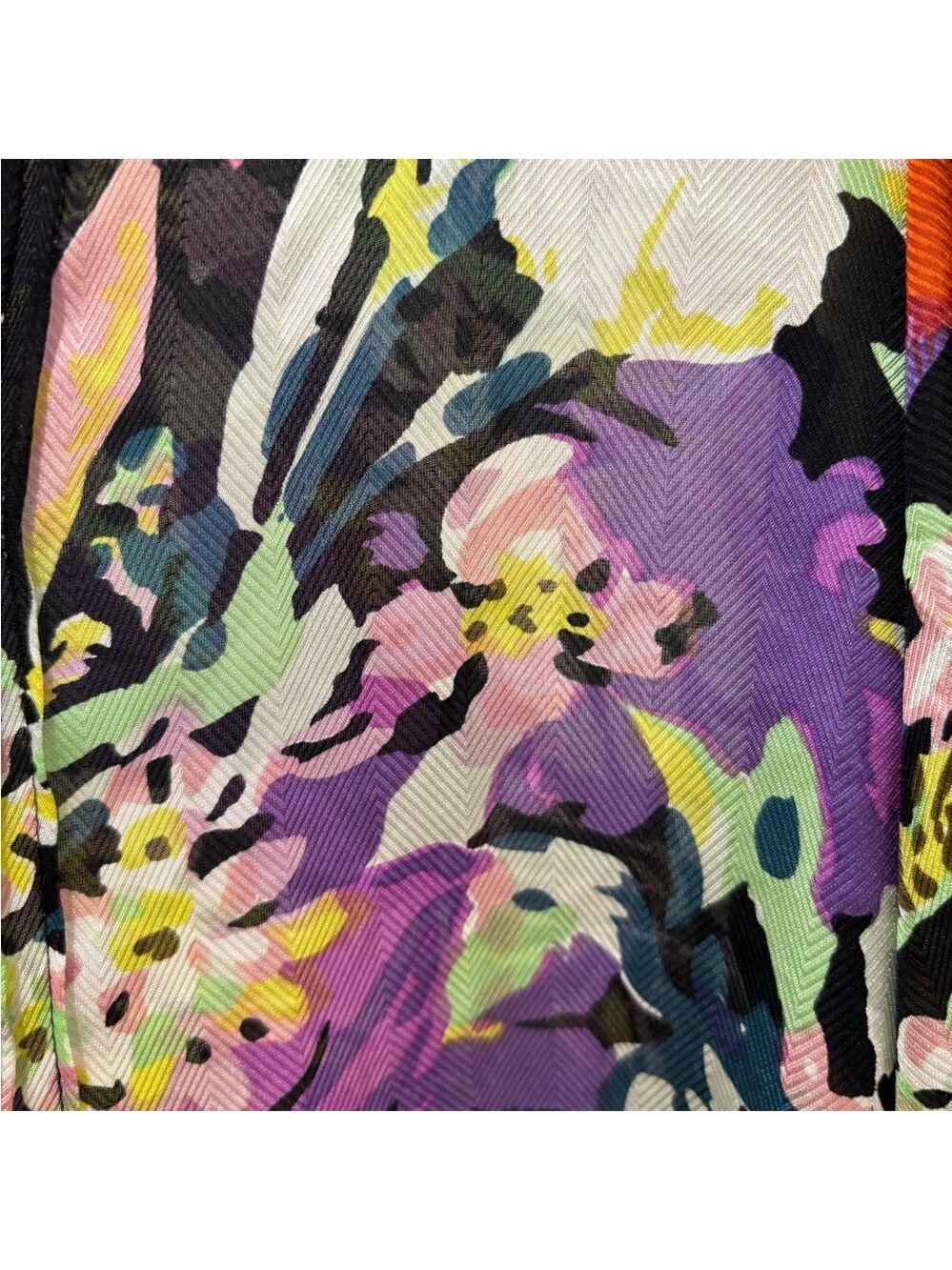 639. Diane Von Furstenberg Multicolor Floral Blouse - Picture 4 of 6